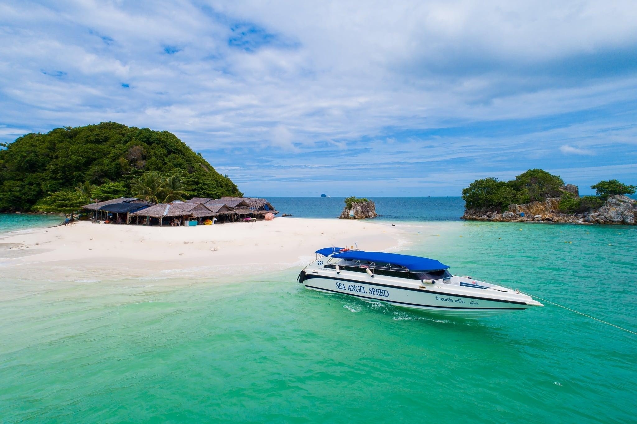 Phi Phi Gold Class Cruise